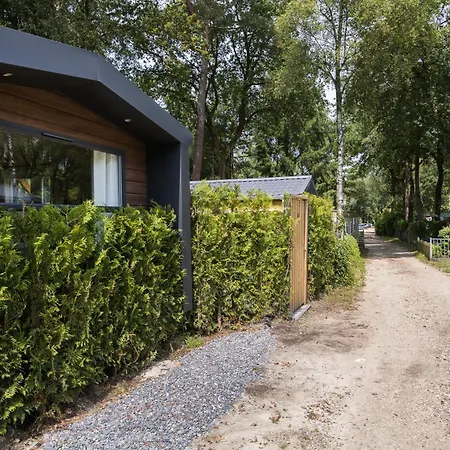 Veluwe Luxury With Private Sauna And Hot Tub - Swimming Pool Tennis Court Supermarket Bowling Alley Theatre And Entertainment For Children Appartamento