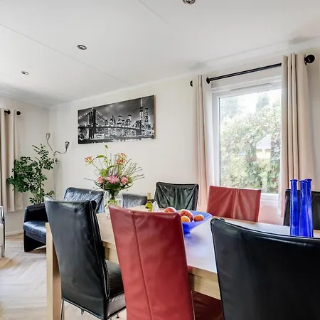 Veluwe Luxury With Private Sauna And Hot Tub - Swimming Pool Tennis Court Supermarket Bowling Alley Theatre And Entertainment For Children Appartamento *