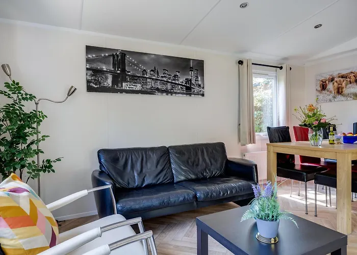 Apartamento Veluwe Luxury With Private Sauna And Hot Tub - Swimming Pool Tennis Court Supermarket Bowling Alley Theatre And Entertainment For Children