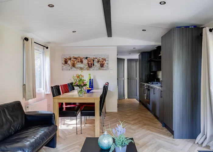 Veluwe Luxury With Private Sauna And Hot Tub - Swimming Pool Tennis Court Supermarket Bowling Alley Theatre And Entertainment For Children Appartamento