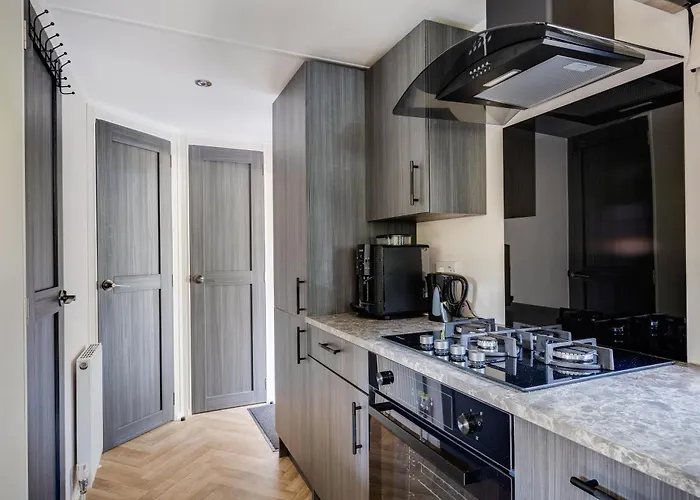 Apartamento Veluwe Luxury With Private Sauna And Hot Tub - Swimming Pool Tennis Court Supermarket Bowling Alley Theatre And Entertainment For Children *