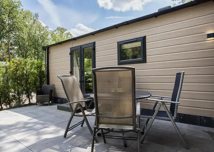 Apartamento Veluwe Luxury With Private Sauna And Hot Tub - Swimming Pool Tennis Court Supermarket Bowling Alley Theatre And Entertainment For Children Hoenderloo