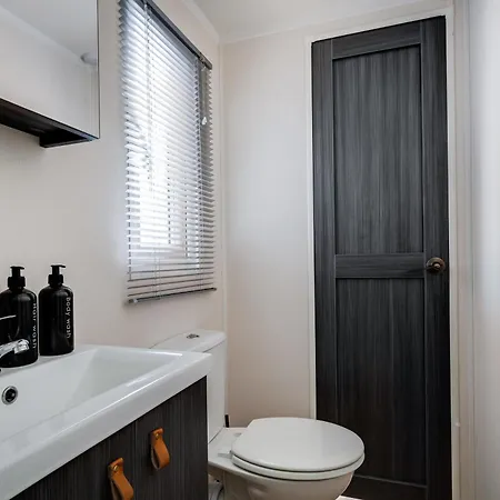 Apartmán Veluwe Luxury With Private Sauna And Hot Tub - Swimming Pool Tennis Court Supermarket Bowling Alley Theatre And Entertainment For Children